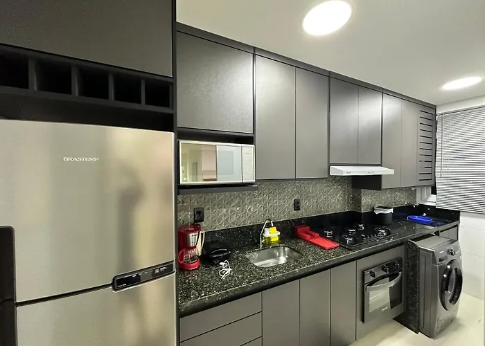 Apartamento A 300 Metros Da Praia De Itaparica E Efrente O Shoping Bullevard